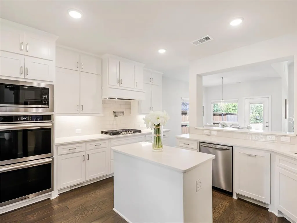 3616 Bennett Trail