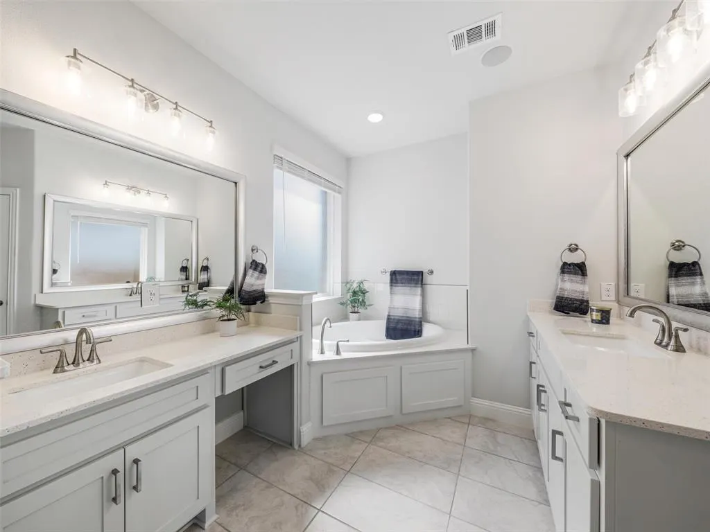 3616 Bennett Trail