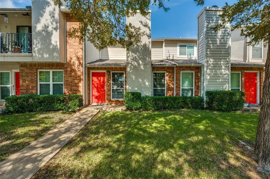 5505 Live Oak Street #105