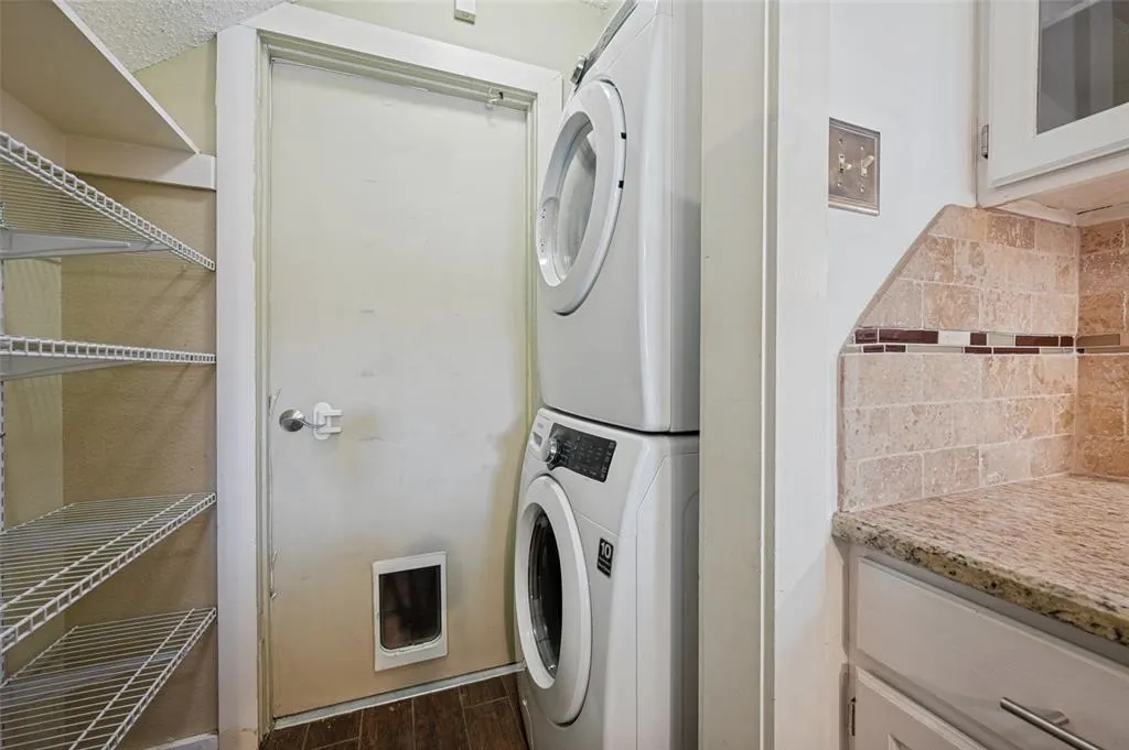 5505 Live Oak Street #105