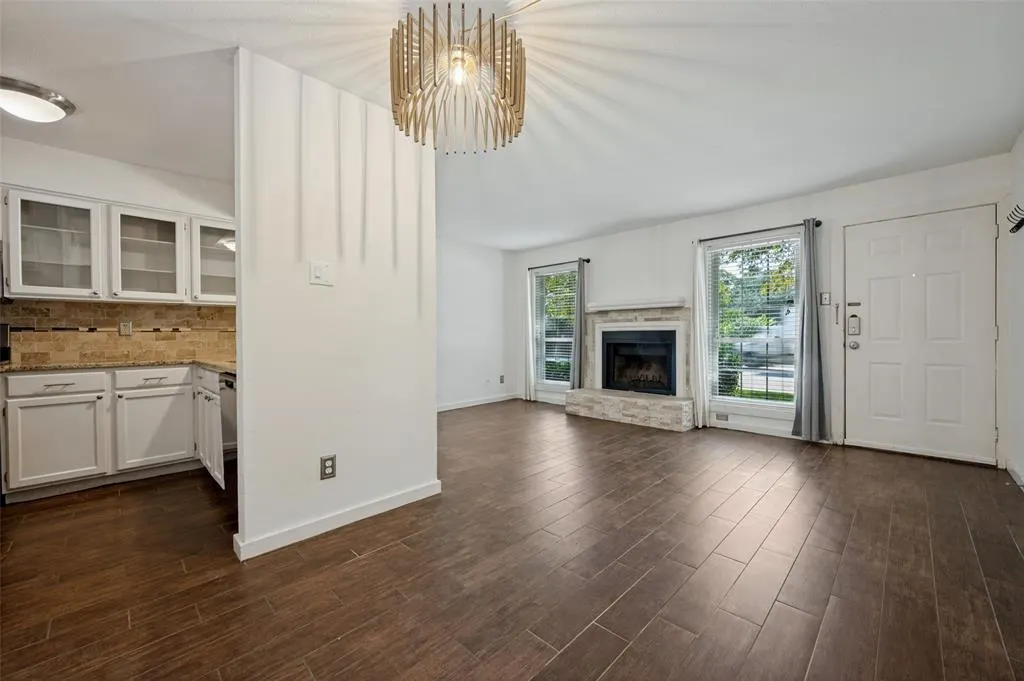 5505 Live Oak Street #105
