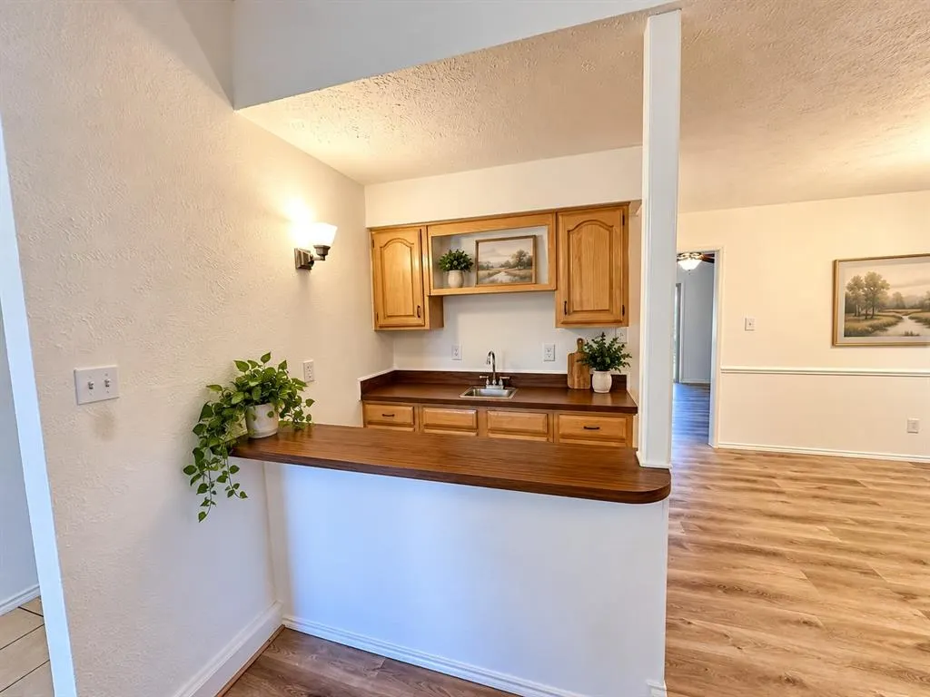 1101 Lombardy Drive
