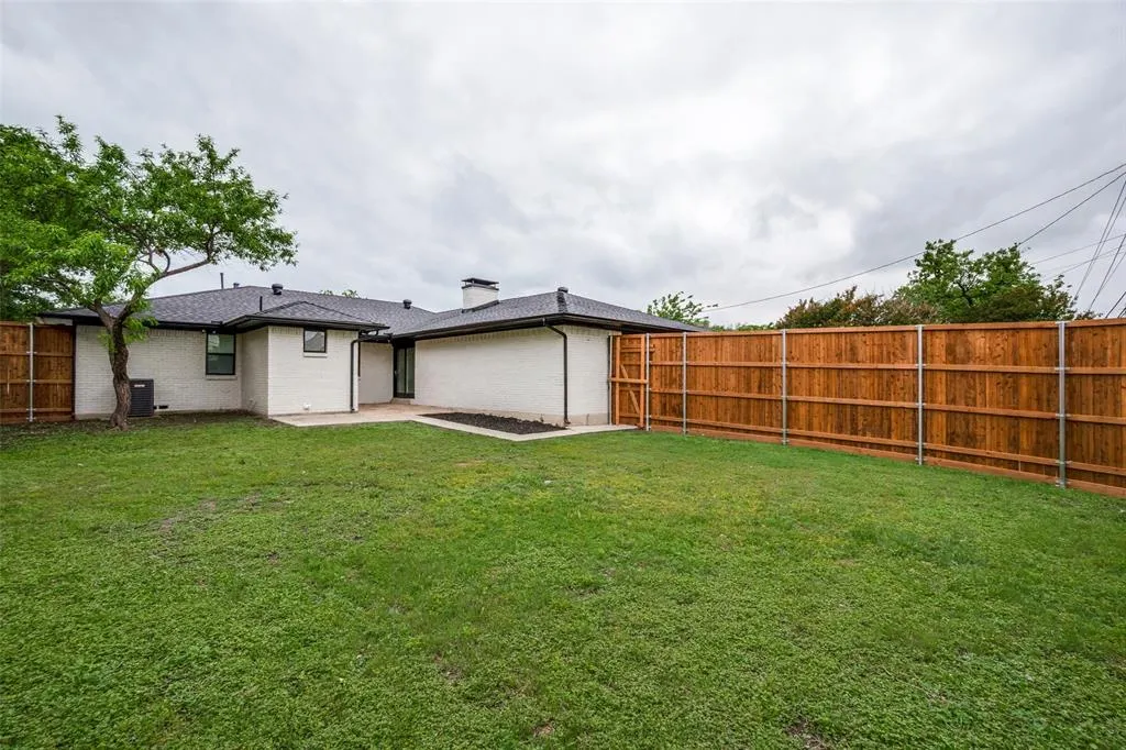 5311 Banting Way