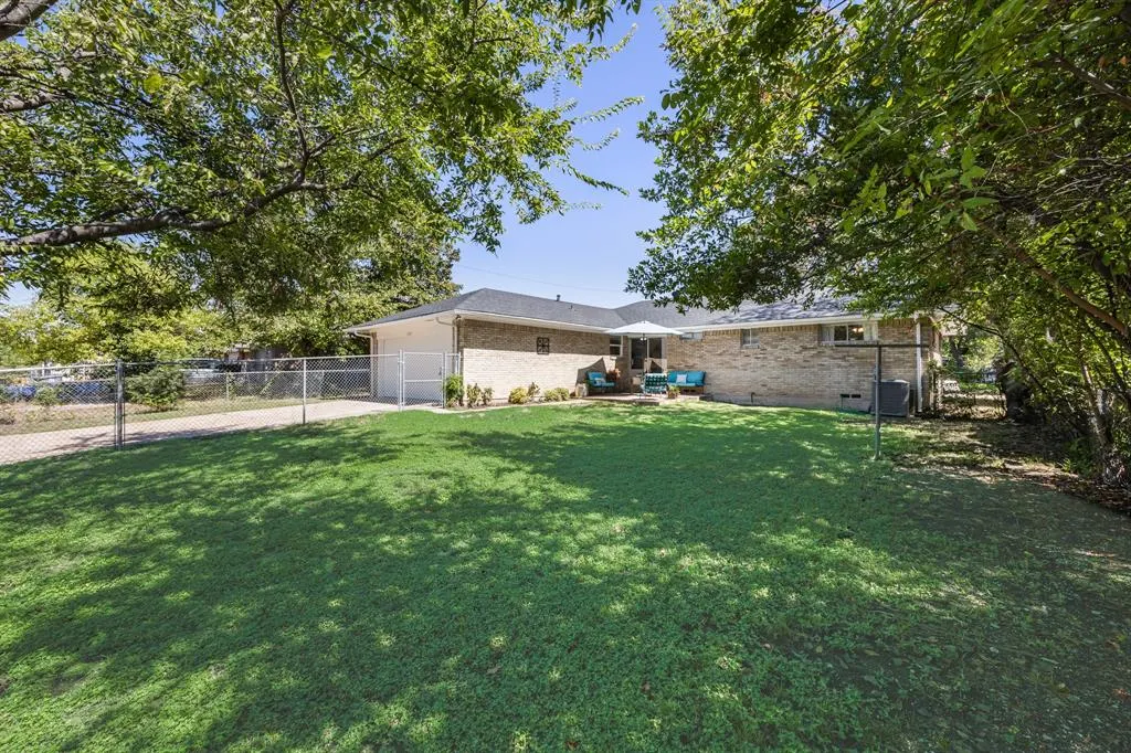 5235 Dazzle Drive