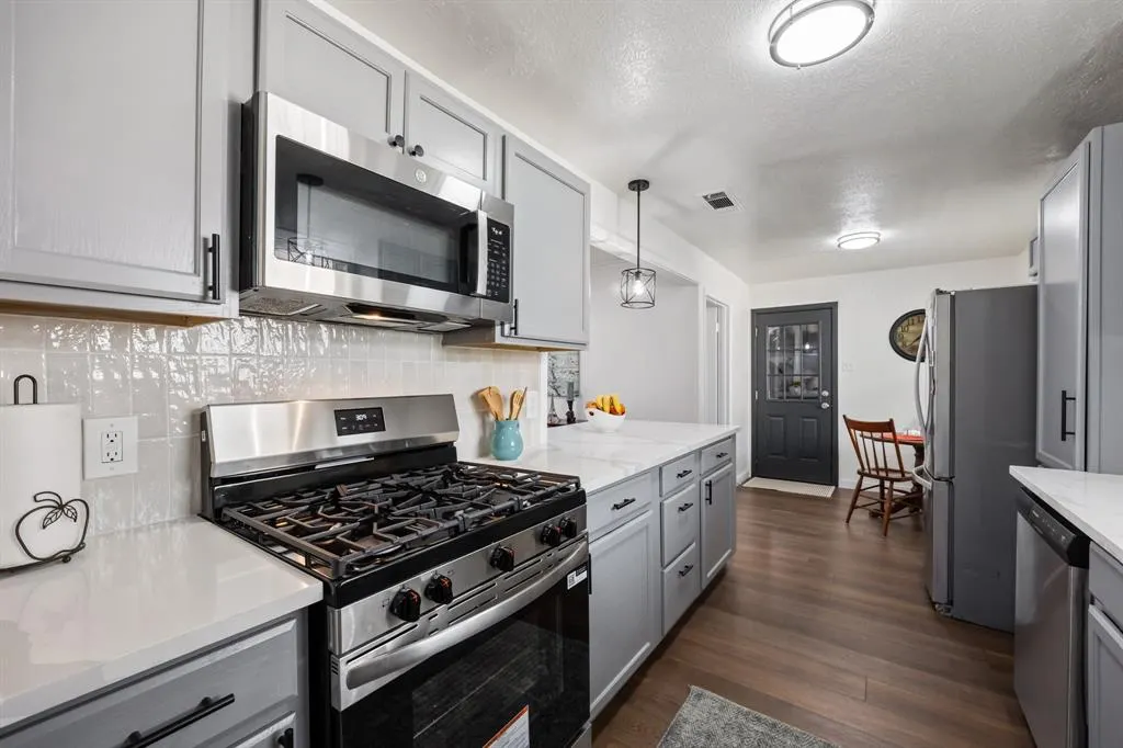 5235 Dazzle Drive