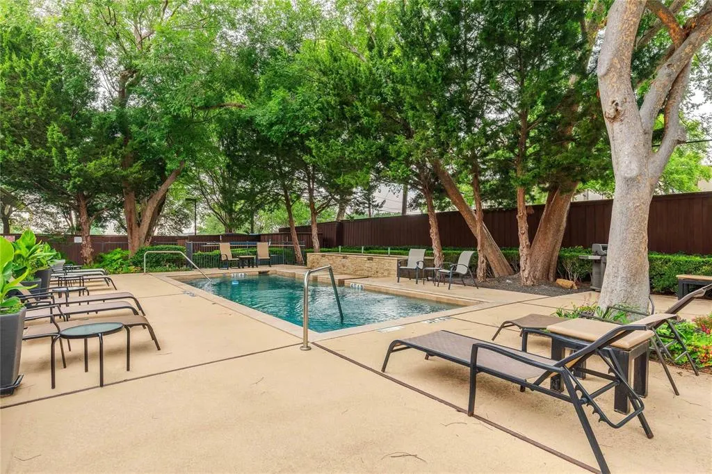 4605 Cedar Springs Road #327