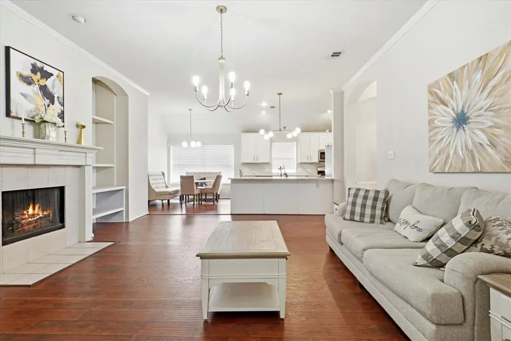 3404 Bluegrass Drive