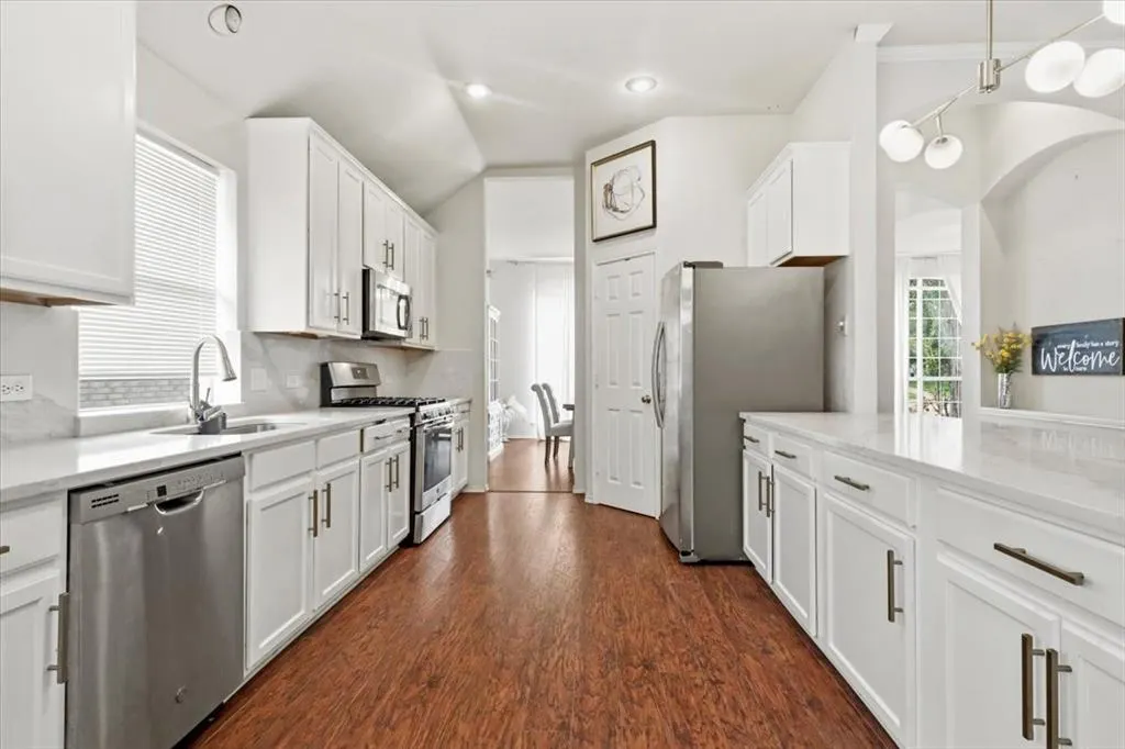 3404 Bluegrass Drive