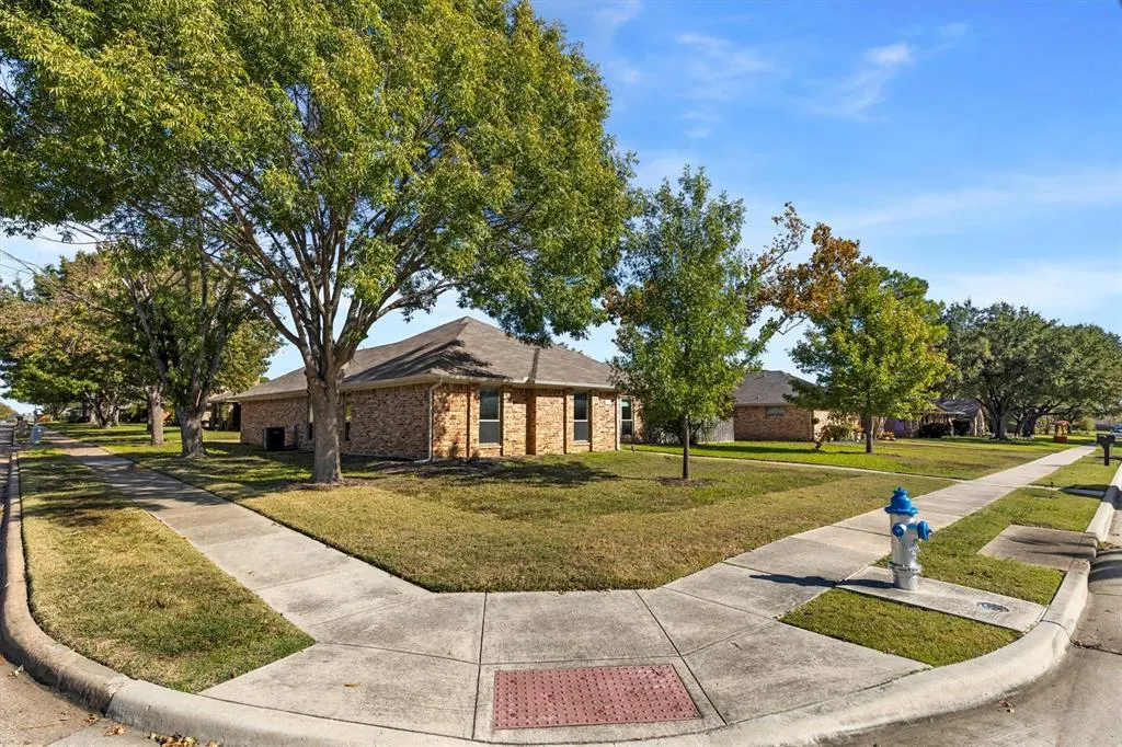 2101 Covered Wagon Drive