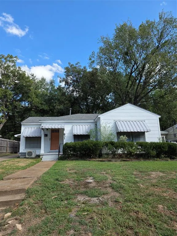 831 SE 18th Street