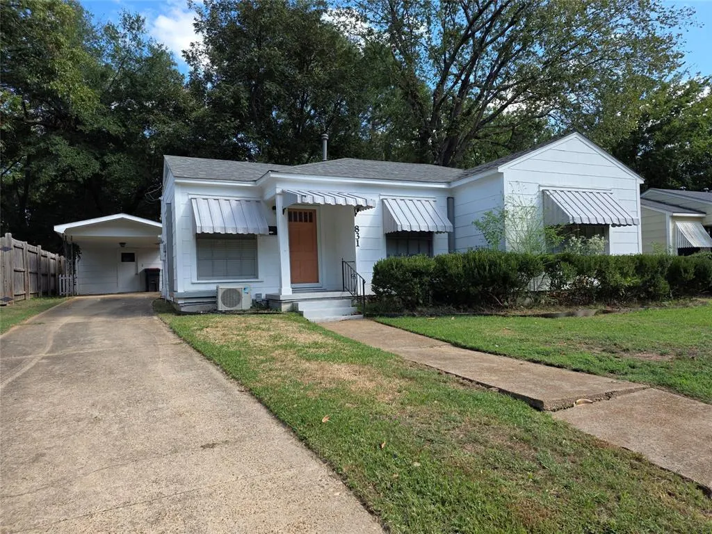 831 SE 18th Street