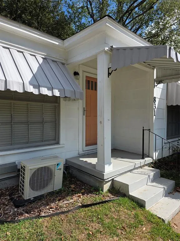 831 SE 18th Street