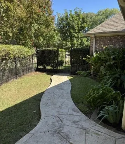 1900 Hackett Creek Drive