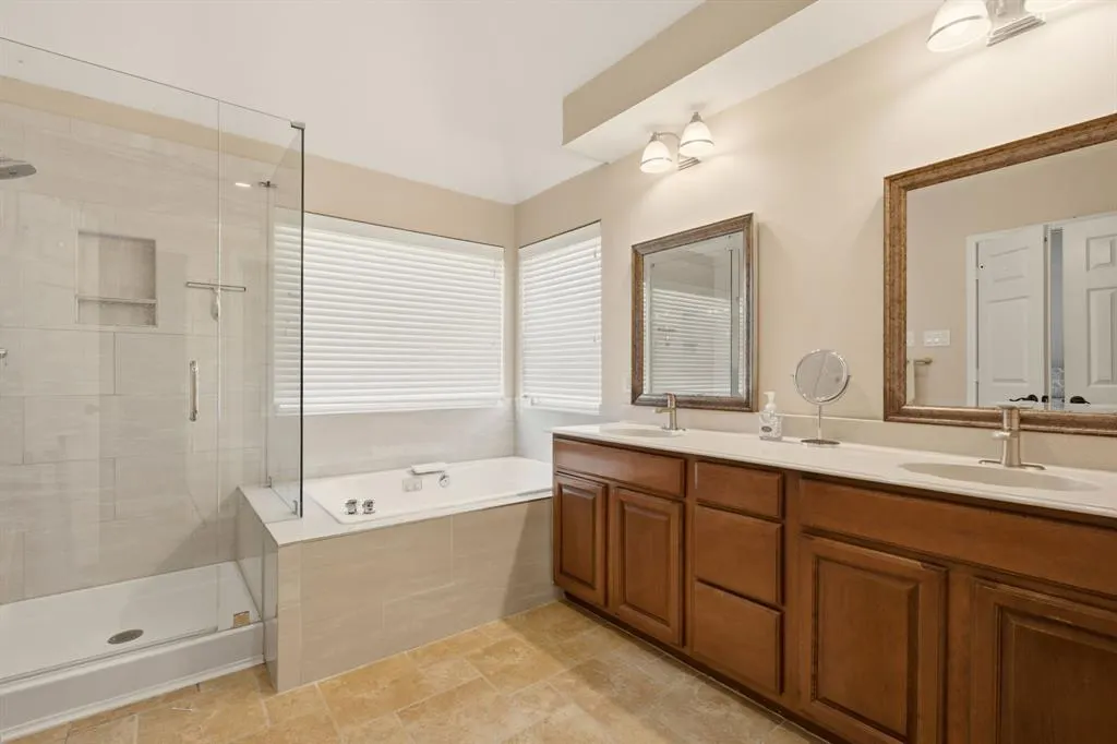 2638 Valley Creek Trail