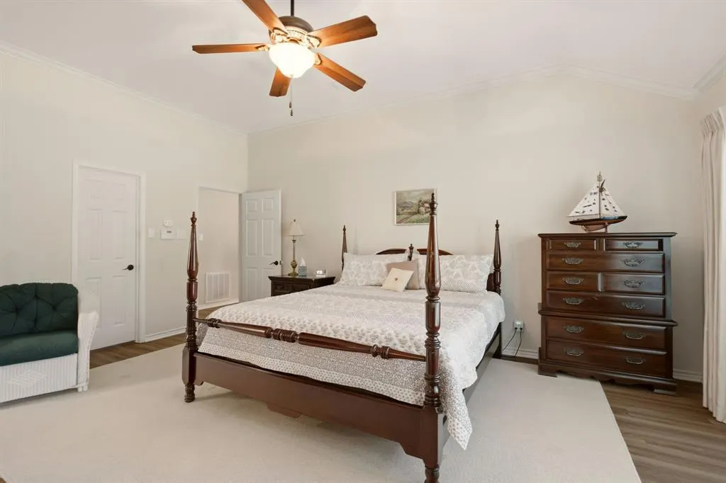 2638 Valley Creek Trail