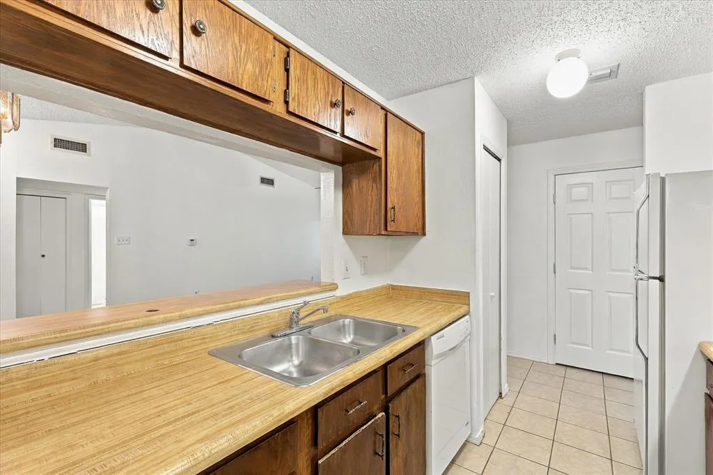 844 Woodrock Drive