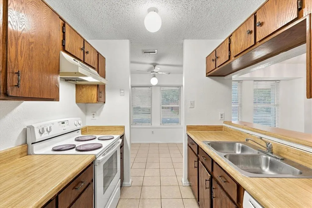 844 Woodrock Drive