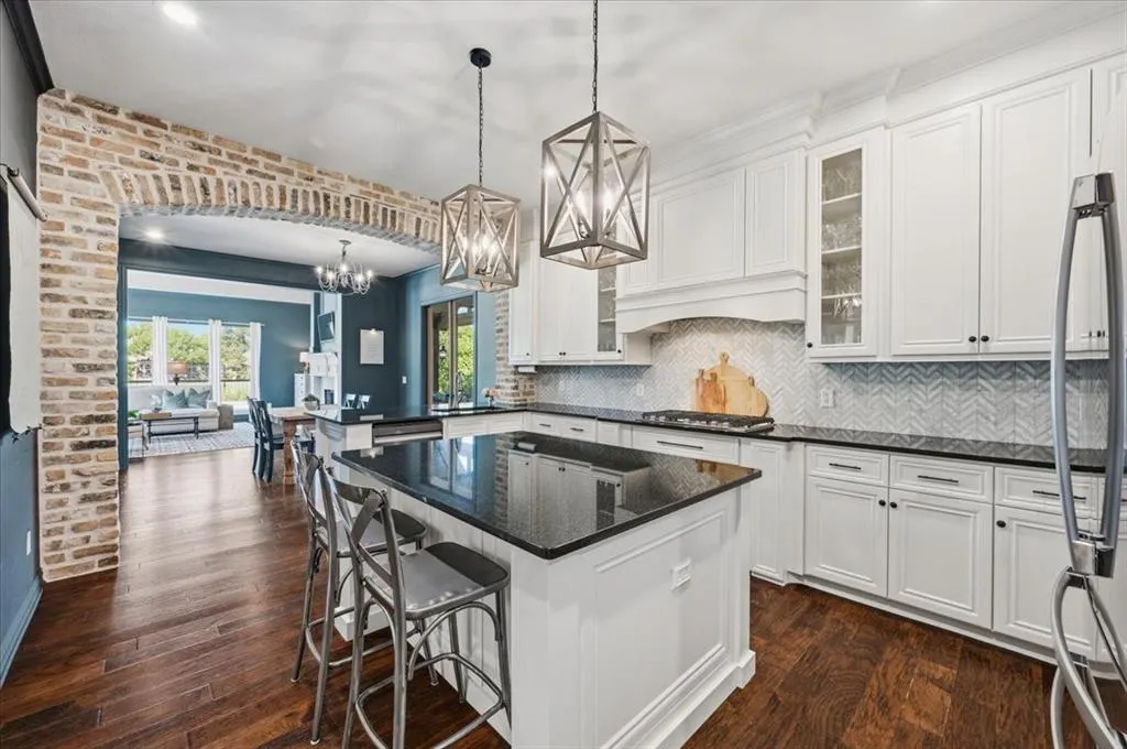 830 Parkwood Court