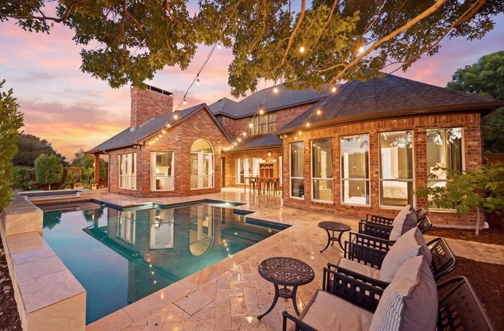 830 Parkwood Court