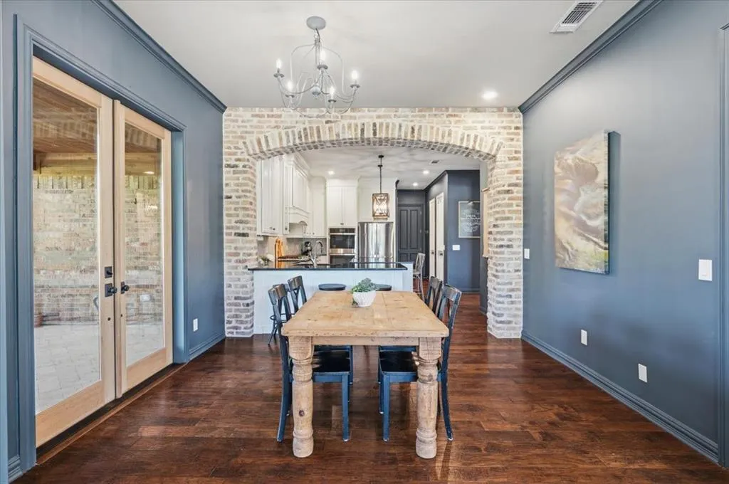 830 Parkwood Court