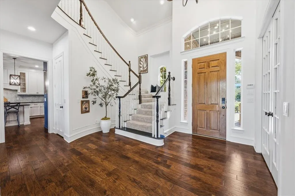 830 Parkwood Court