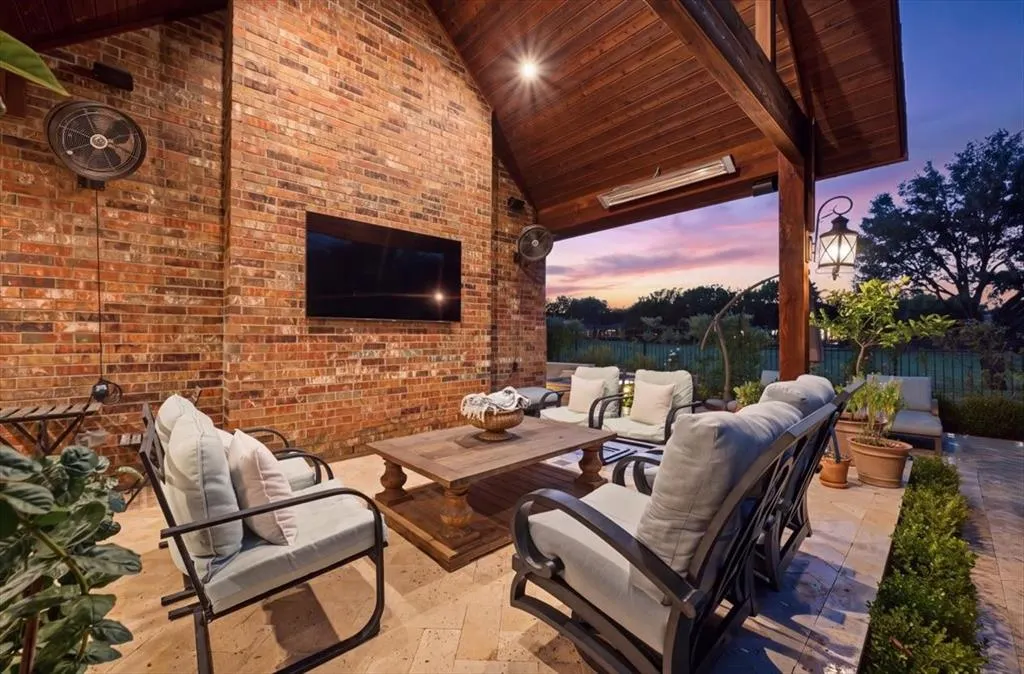 830 Parkwood Court
