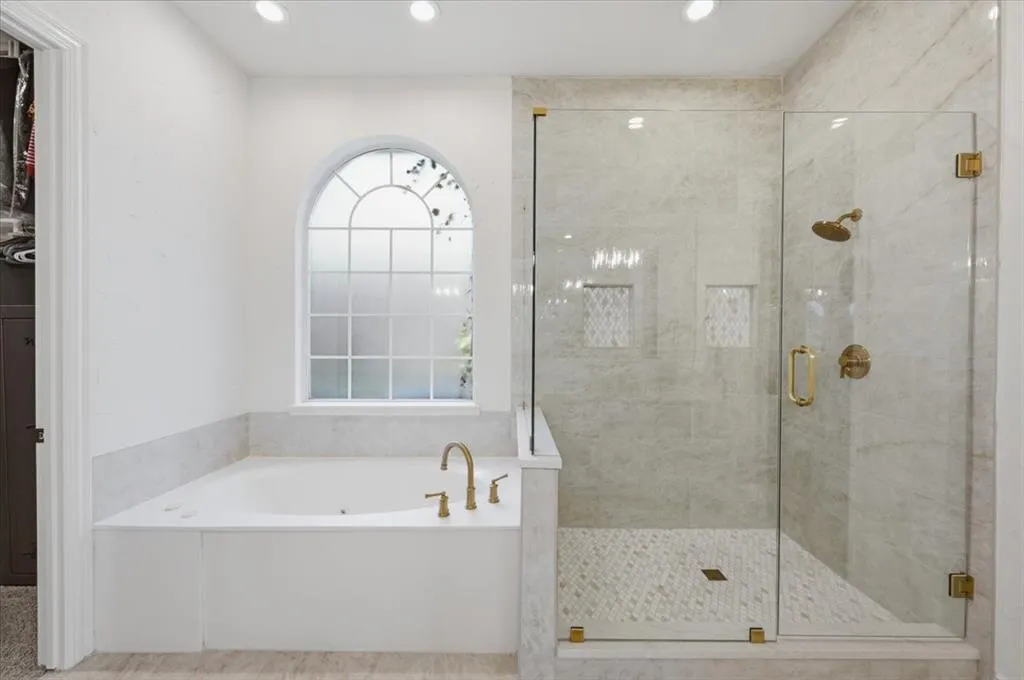 830 Parkwood Court