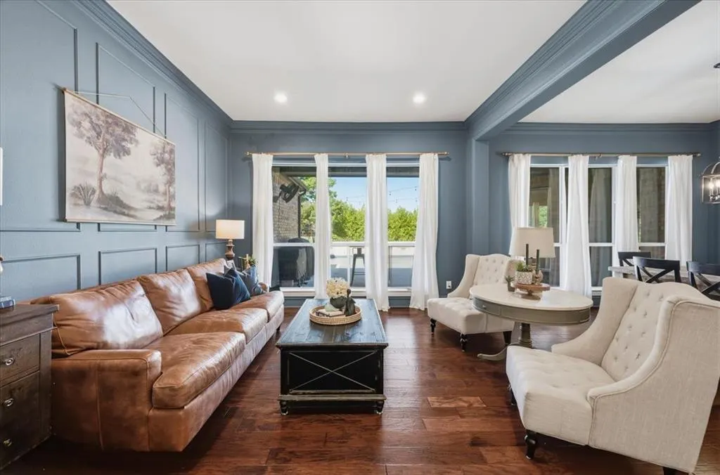 830 Parkwood Court
