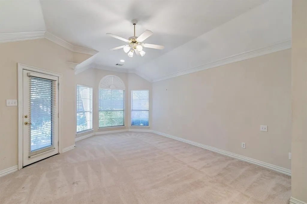 6216 Wolf Ridge Drive