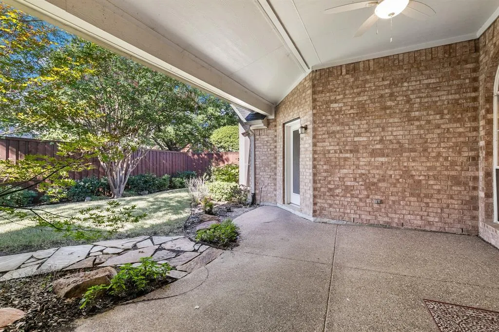 6216 Wolf Ridge Drive