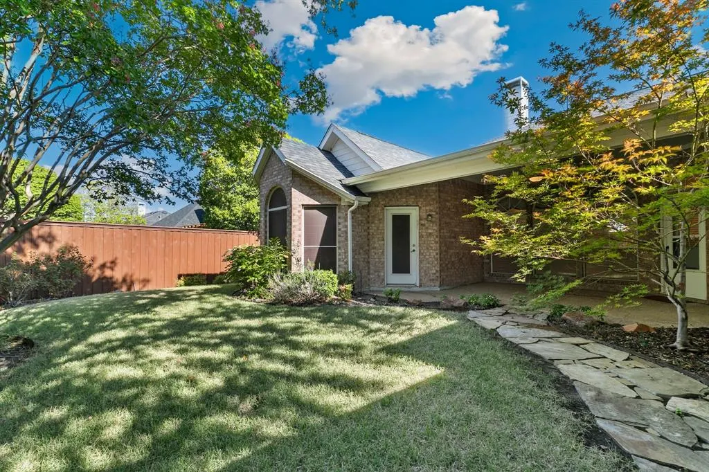 6216 Wolf Ridge Drive