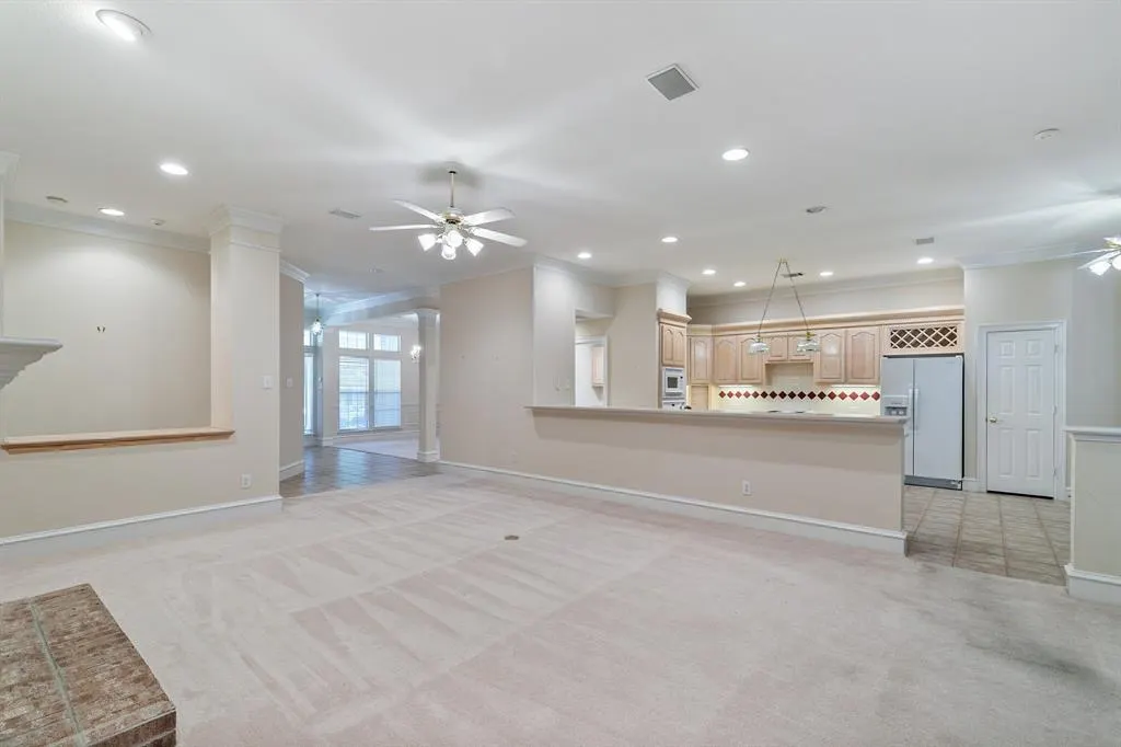 6216 Wolf Ridge Drive