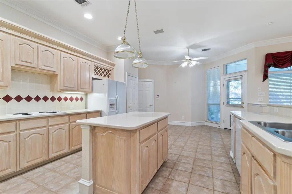 6216 Wolf Ridge Drive