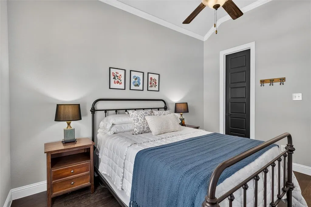 7601 Calhoun Cove