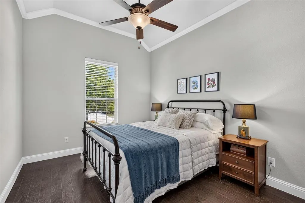 7601 Calhoun Cove