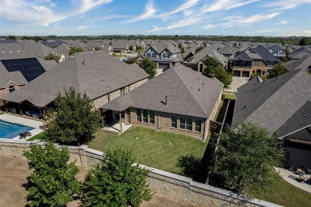 7601 Calhoun Cove