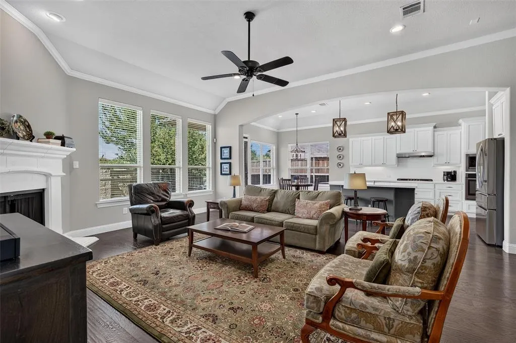 7601 Calhoun Cove