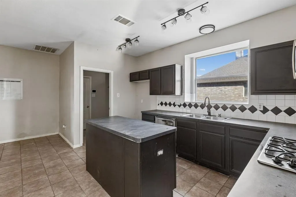 3601 Charleston Drive