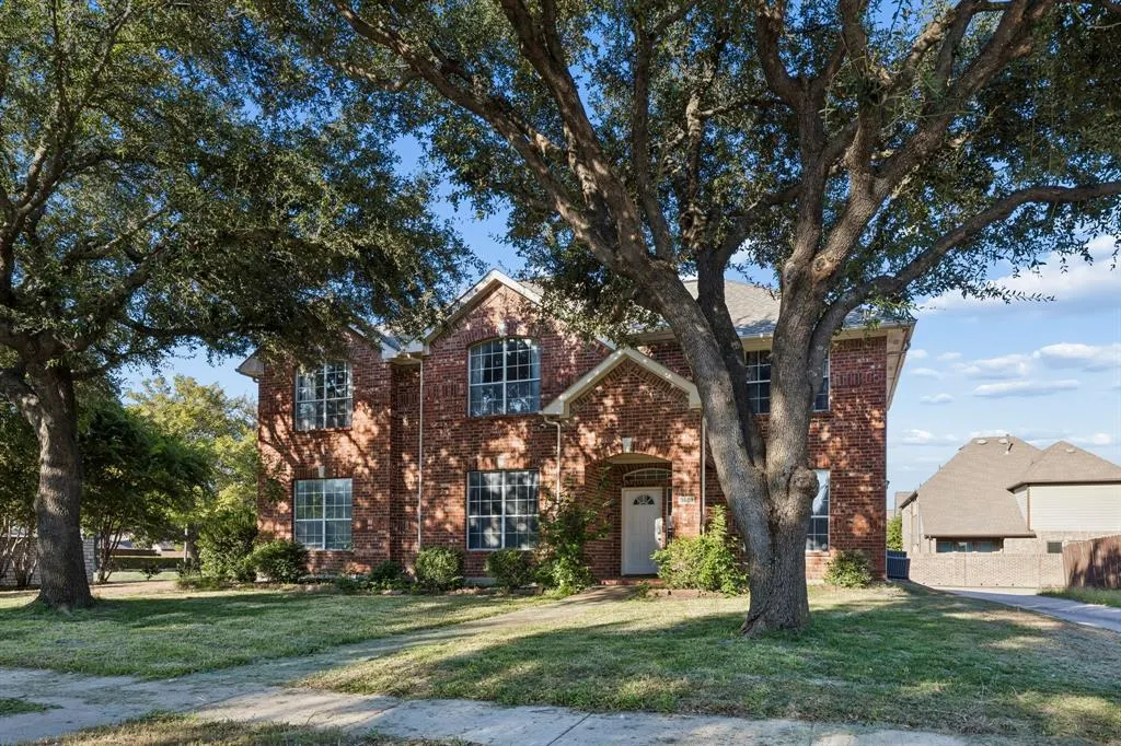 3601 Charleston Drive