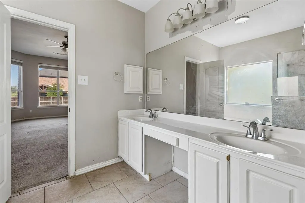 3601 Charleston Drive