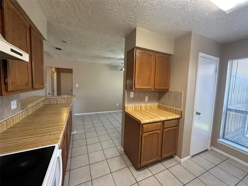 4045 Cavalry Drive