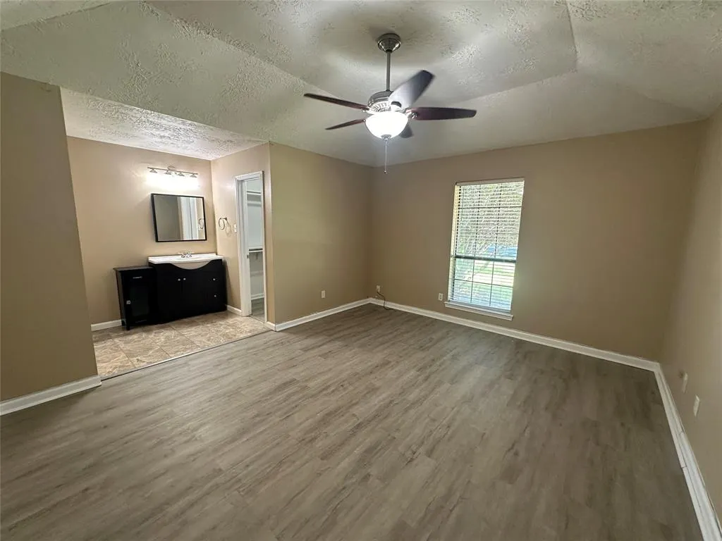 4045 Cavalry Drive