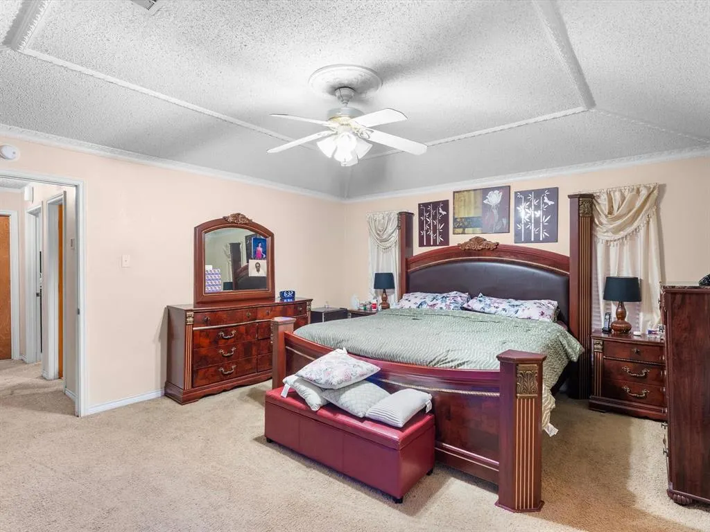 5818 Winding Woods Trail
