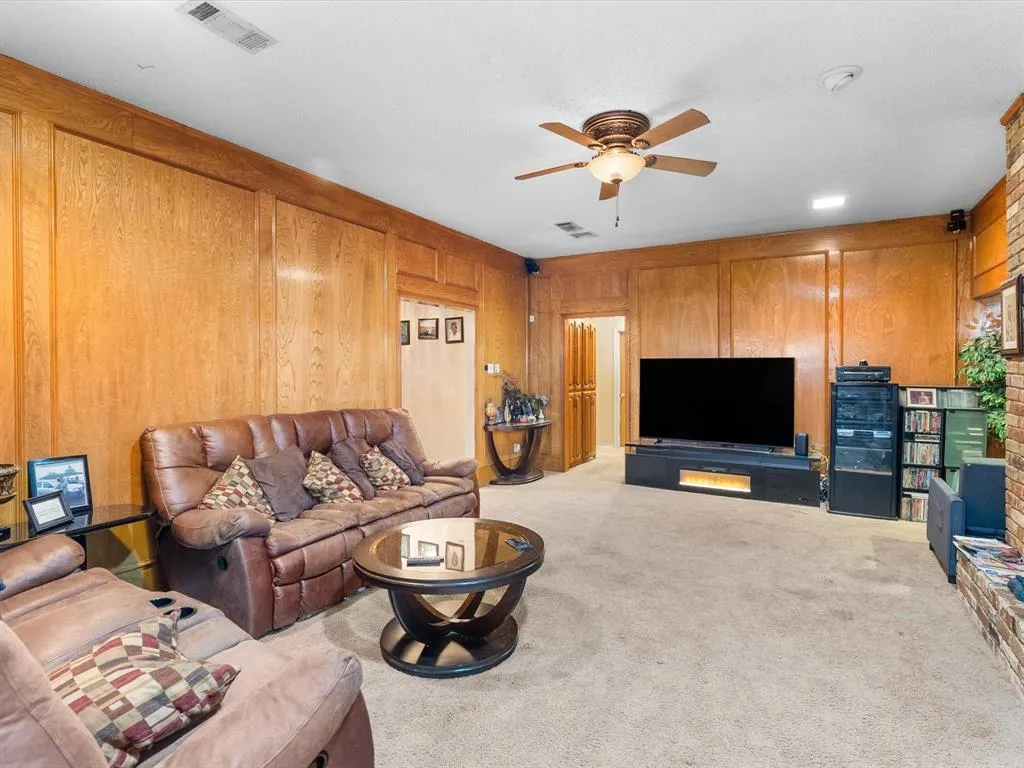 5818 Winding Woods Trail
