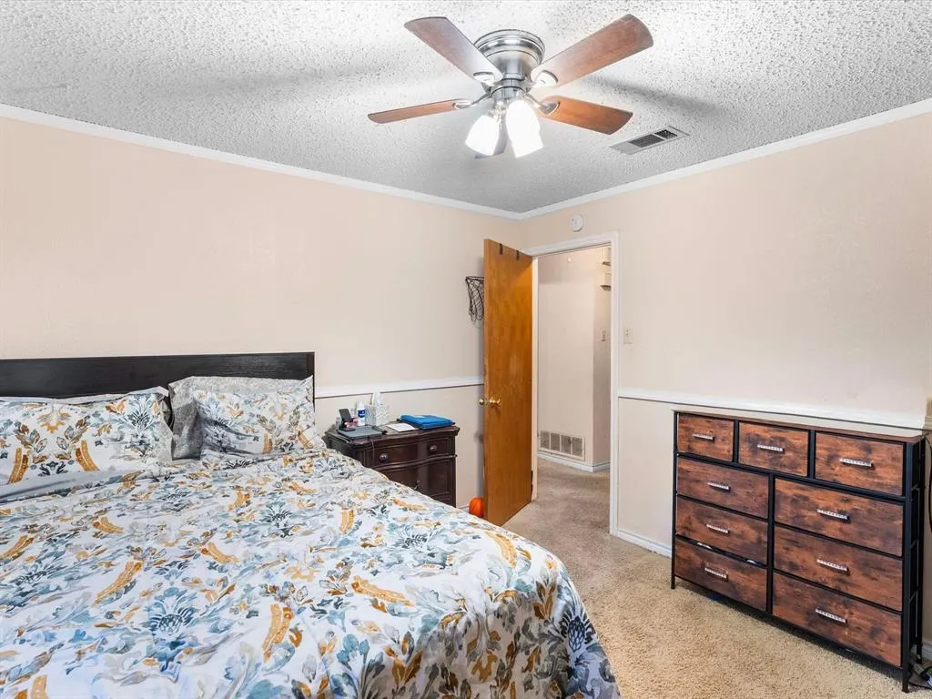 5818 Winding Woods Trail