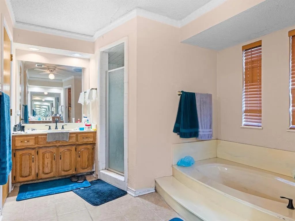5818 Winding Woods Trail