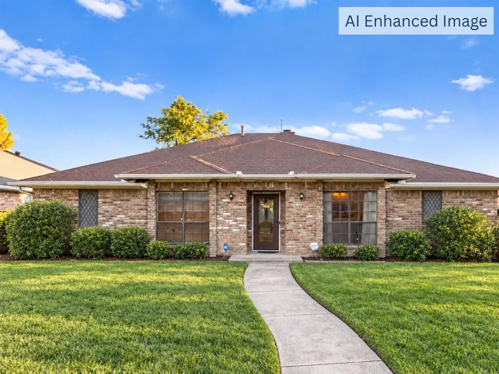 5818 Winding Woods Trail