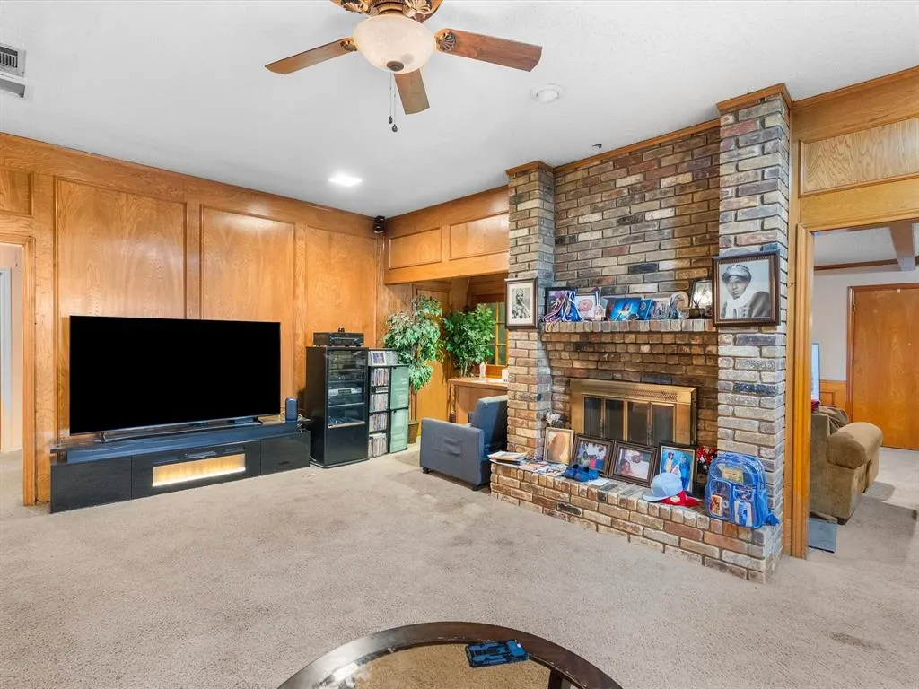 5818 Winding Woods Trail