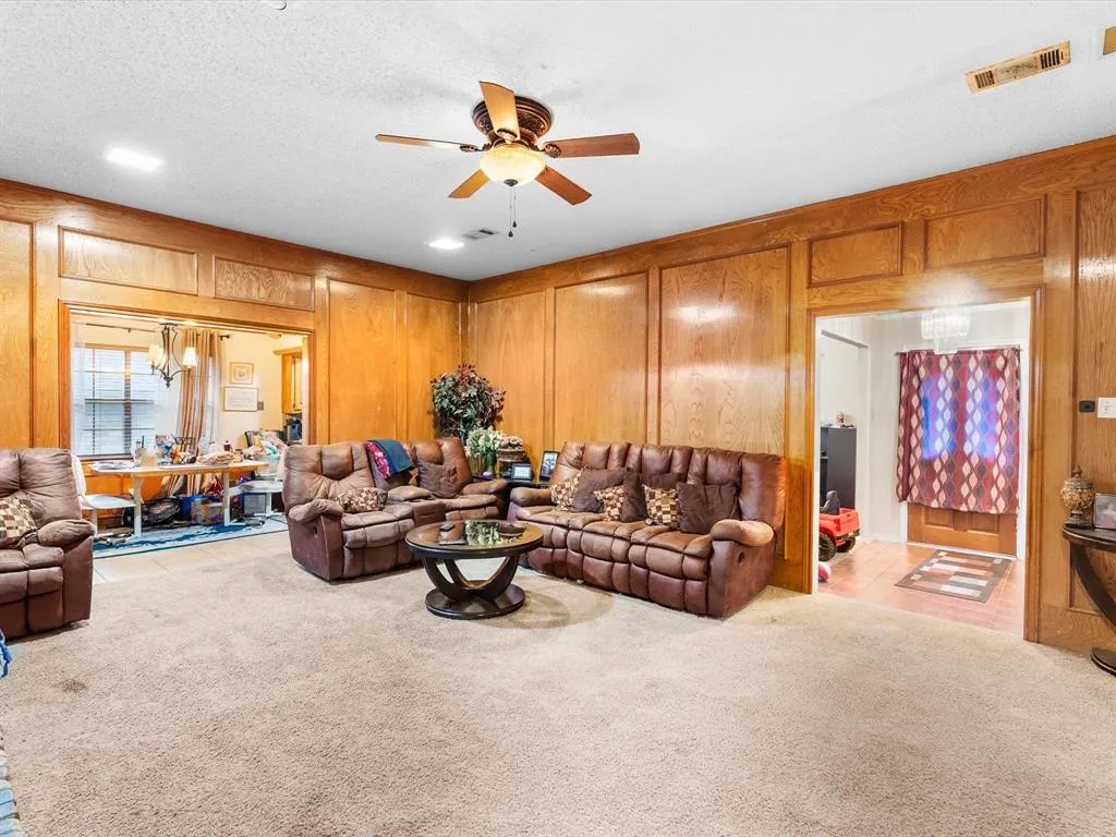5818 Winding Woods Trail