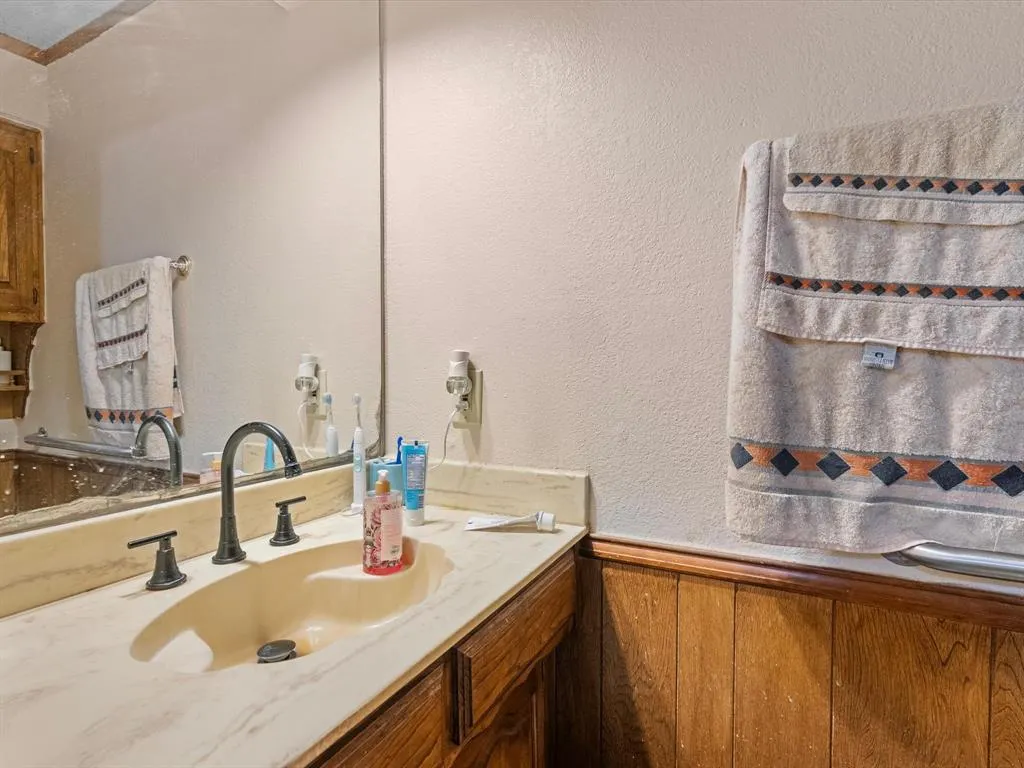 5818 Winding Woods Trail